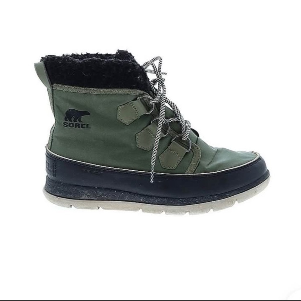 Sorel Olive and Black Snow Boots